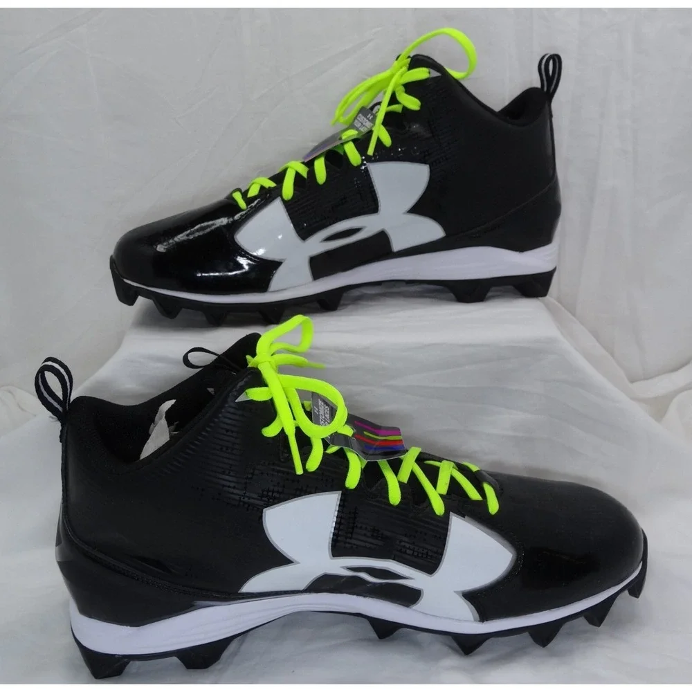 Under Armour Crusher RM Football Cleats Black & White Size 16 1286600-001 New